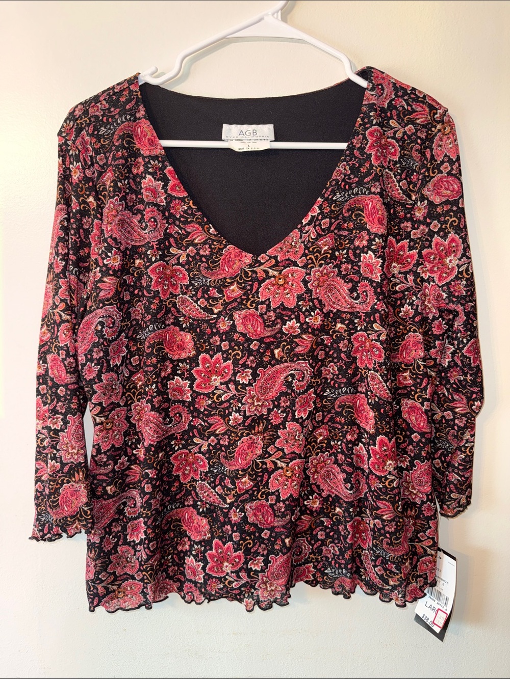 Y2K vintage NWT AGB Black Top with Pink Paisley & Floral Print with lettuce hem